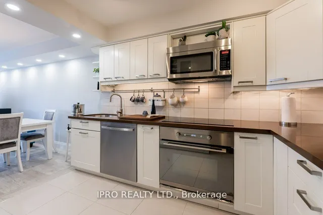 Additional image 9 of 3845 Lake Shore Blvd Unit 1407