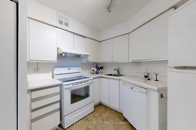 Additional image 11 of 270 Queens Quay Unit 2504