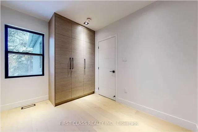 Additional image 18 of 40 Salisbury Ave