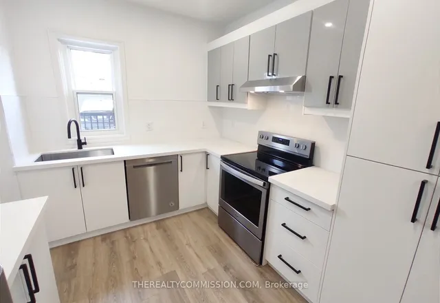 Additional image 3 of 613 Dufferin St