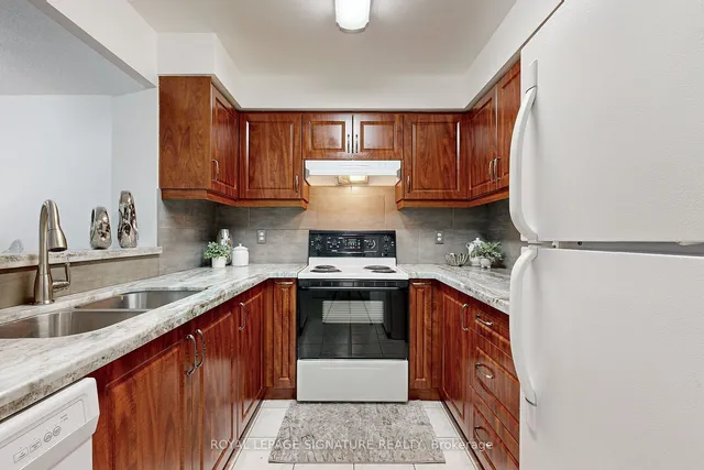 Additional image 7 of 29 Pemberton Ave Unit 207