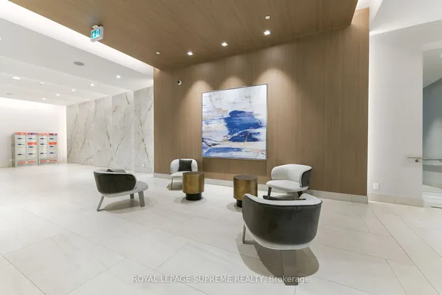 Additional image 5 of 4208 Dundas St Unit 215