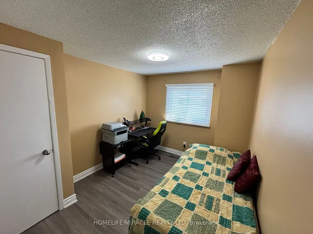 Additional image 30 of 131 Plumrose Ptwy