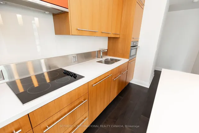 Additional image 9 of 80 John St Unit 1303