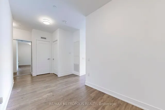 Additional image 23 of 20 Inn On The Park Dr Unit 638