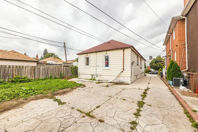 Additional image 34 of 9 Hertford Ave