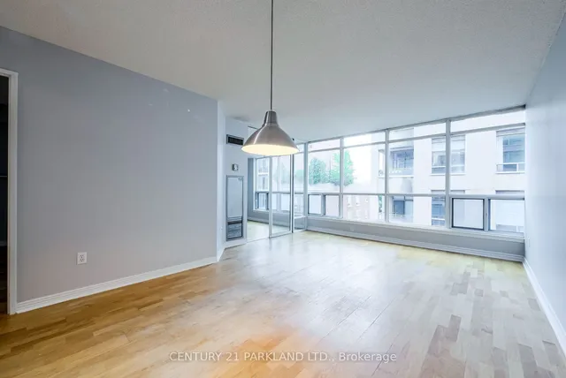 Additional image 13 of 942 Yonge St Unit 506