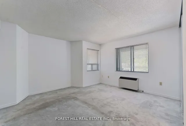 Additional image 19 of 2112 Queen St Unit 34