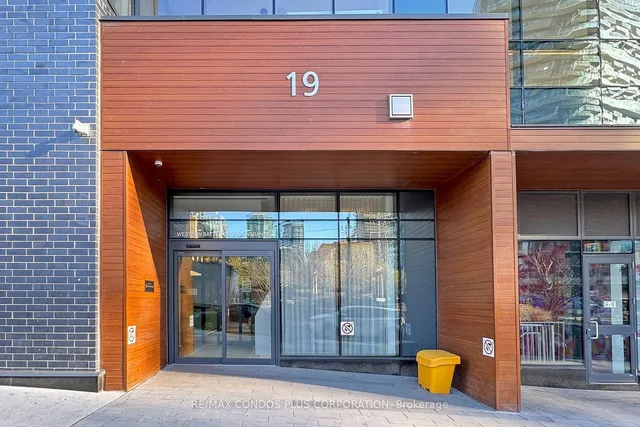 Additional image 32 of 19 Western Battery Rd Unit 315