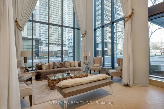 Additional image 34 of 59 Annie Craig Dr Unit PH3901