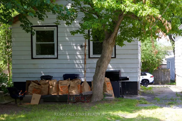 Additional image 15 of 29 North Woodrow Blvd