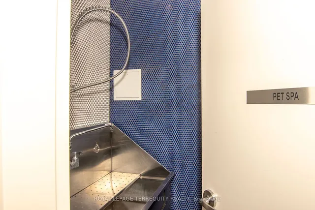 Additional image 23 of 35 Fontenay Crt Unit 1207