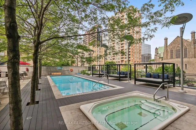 Additional image 19 of 110 Charles St Unit 2604