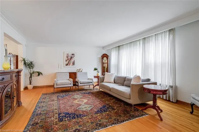 Additional image 7 of 18 Burnt Log Cres