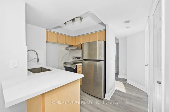 Additional image 9 of 763 BAY St Unit 4211