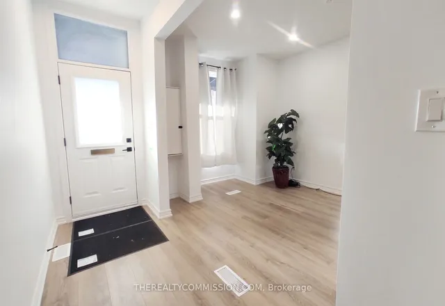 Additional image 12 of 613 Dufferin St