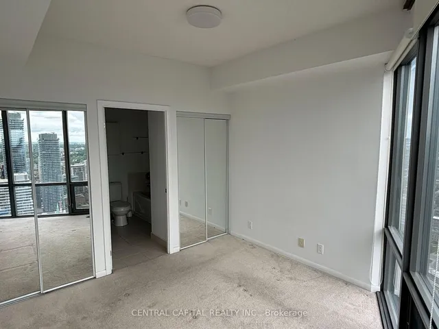 Additional image 9 of 832 Bay St Unit 4805