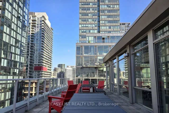 Additional image 28 of 36 Charlotte St Unit 501