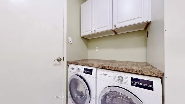 Additional image 11 of 1209 Queen St Unit 82