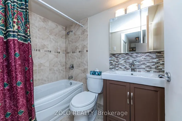 Additional image 17 of 20 Fashion Roseway Unit 516