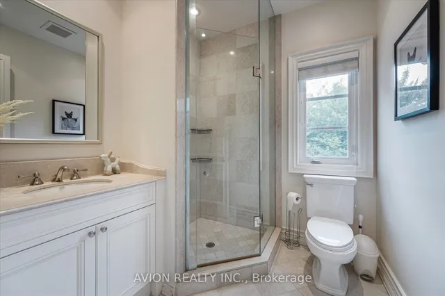 Additional image 28 of 22 Leacroft Cres