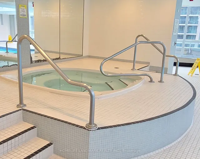 Additional image 20 of 18 Yonge St Unit 1303