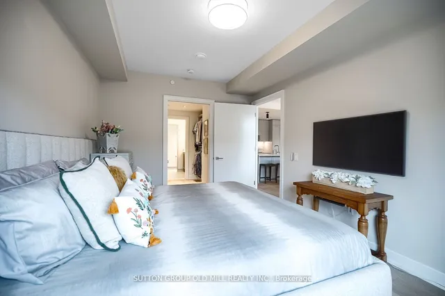 Additional image 15 of 1 Strathgowan Ave Unit 412