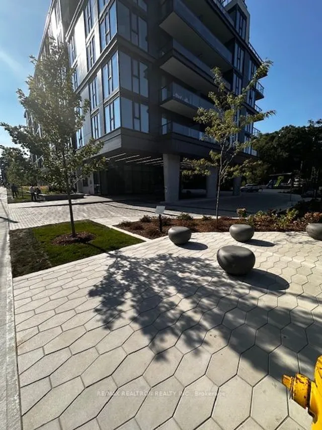 Additional image 2 of 250 Lawrence Ave Unit 415