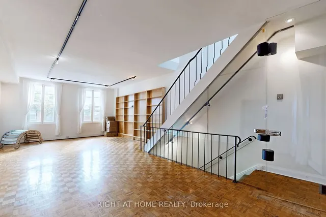 Additional image 19 of 394 King St