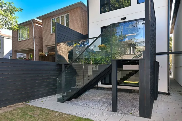 Additional image 39 of 46B Leroy Ave