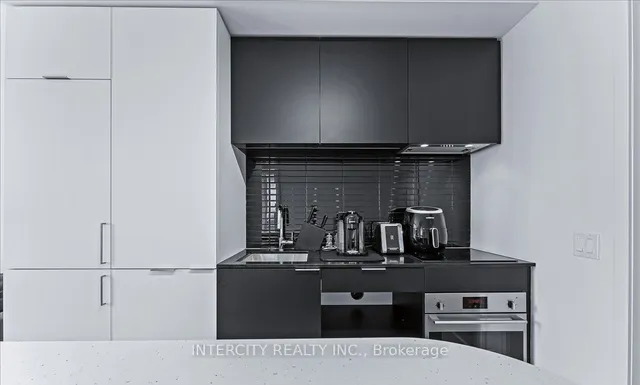 Additional image 17 of 33 Helendale Ave Unit 2407