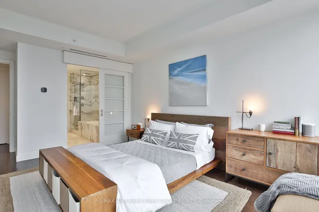 Additional image 14 of 180 University Ave Unit 4707