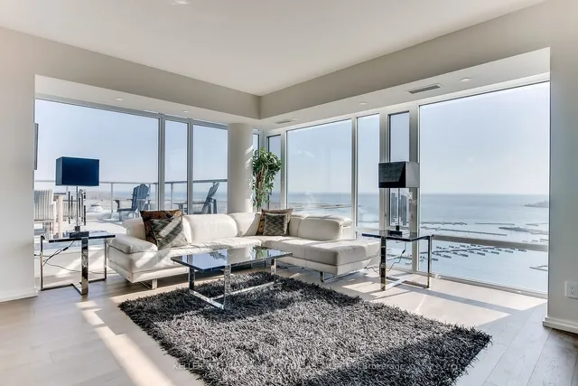 Additional image 13 of 90 Stadium Rd Unit 1002