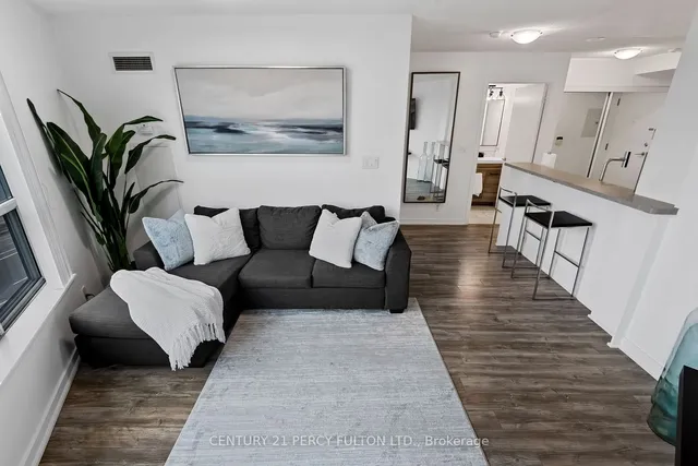 Additional image 14 of 36 Lee Centre Dr Unit 812