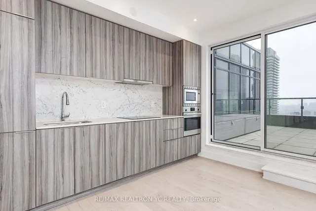 Additional image 14 of 955 Bay St Unit 3907