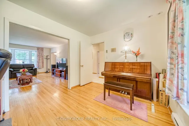 Additional image 11 of 20 Zircon Crt