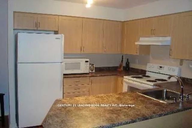 Additional image 7 of 76 Shuter St Unit 901