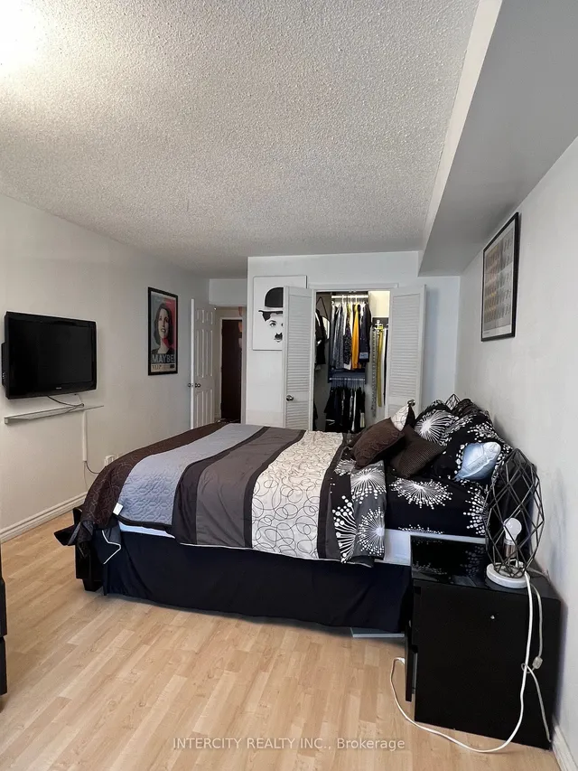 Additional image 17 of 717 Bay St Unit 509