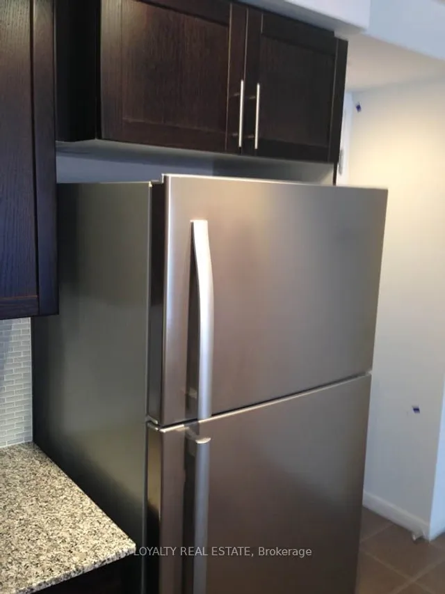 Additional image 8 of 830 Lawrence Ave Unit 733