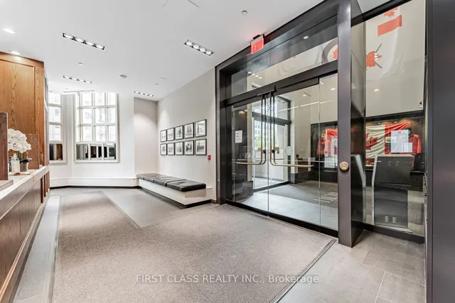 Additional image 3 of 426 University Ave Unit 1705