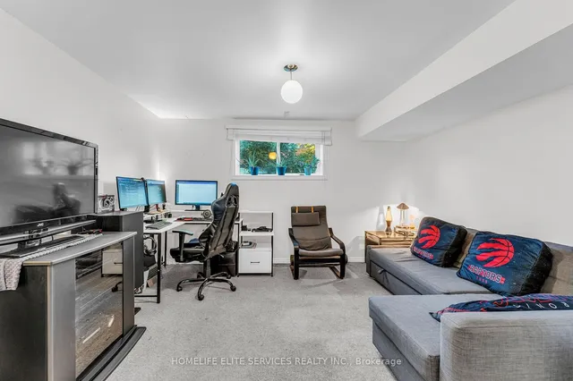 Additional image 22 of 15 Lenthall Ave