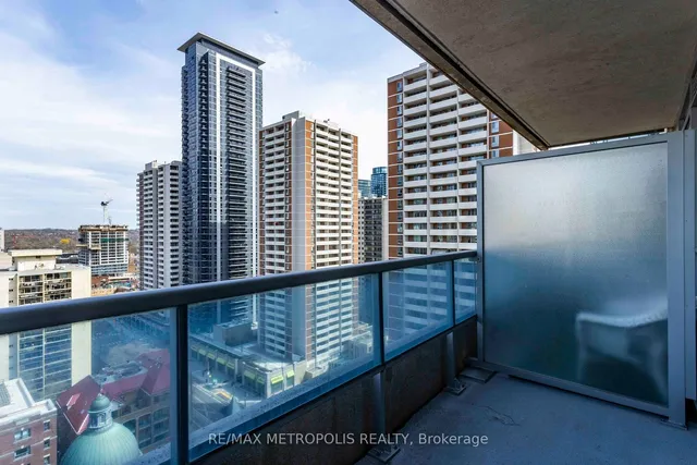 Additional image 16 of 500 Sherbourne St Unit 1811
