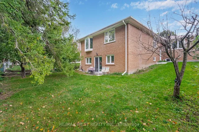 Additional image 40 of 50 Bruce Farm Dr