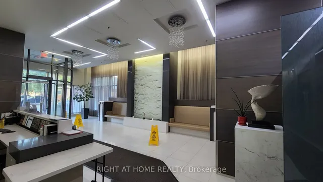 Additional image 3 of 530 St Clair Ave Unit 1309