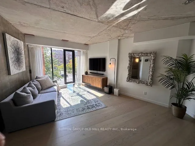 Additional image 14 of 456 College St Unit 211