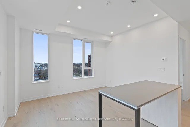 Additional image 9 of 3100 Keele St Unit 1020