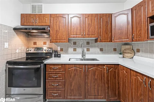 Additional image 14 of 10 Edgecliff Golfway Unit 314