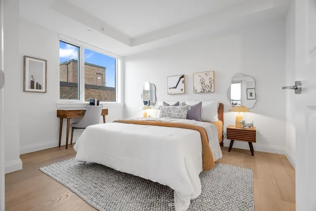 Additional image 19 of 285 Avenue Rd Unit 801