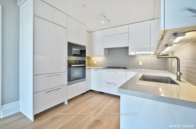 Additional image 6 of 3 Southvale Dr Unit 208