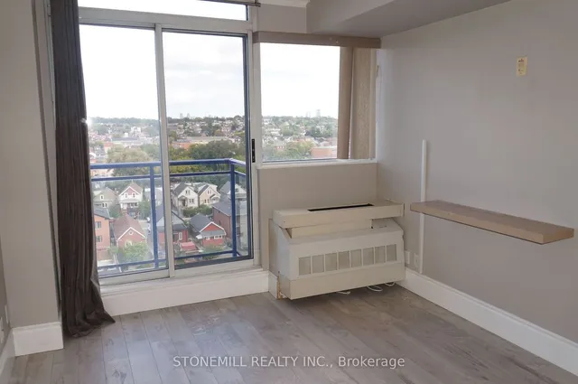 Additional image 4 of 1600 KEELE St Unit 814